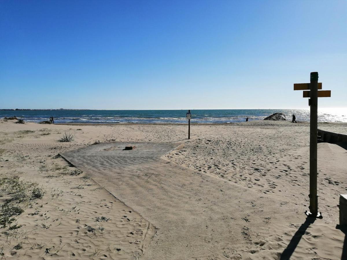 Grau Du Roi T2 Calme, Acces Plage + Parking Le Grau-du-Roi Exterior photo